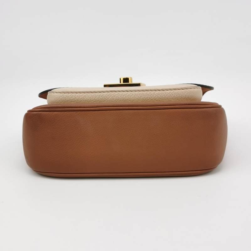 Louis Vuitton(LV)Lockme Tender牛皮拼色LV轉鎖斜挎包單肩包晶片款-5