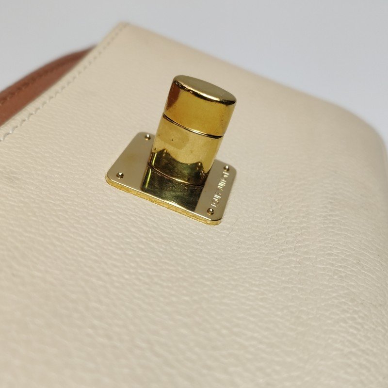 Louis Vuitton(LV)Lockme Tender牛皮拼色LV轉鎖斜挎包單肩包晶片款-13