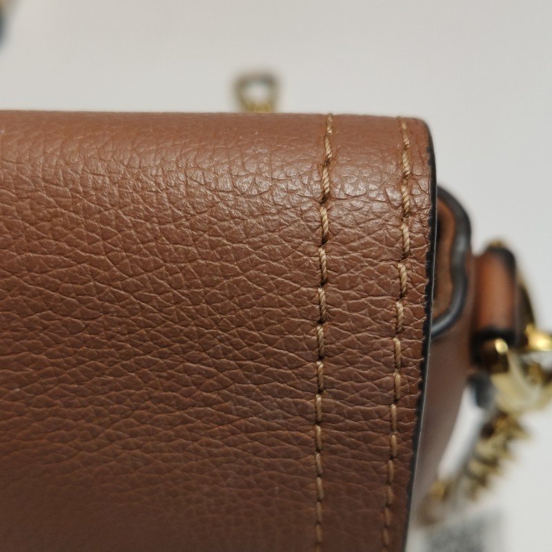 Louis Vuitton(LV)Lockme Tender牛皮拼色LV轉鎖斜挎包單肩包晶片款-19