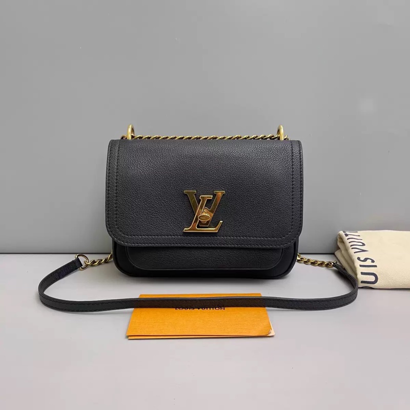 LV路易威登Lockme Chain黑金荔枝紋包-0
