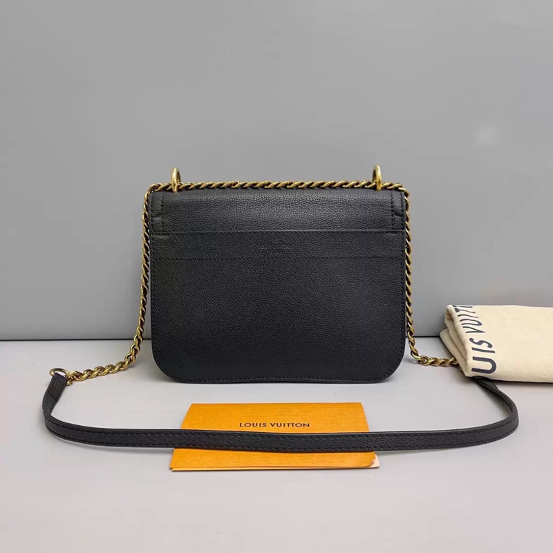 LV路易威登Lockme Chain黑金荔枝紋包-1