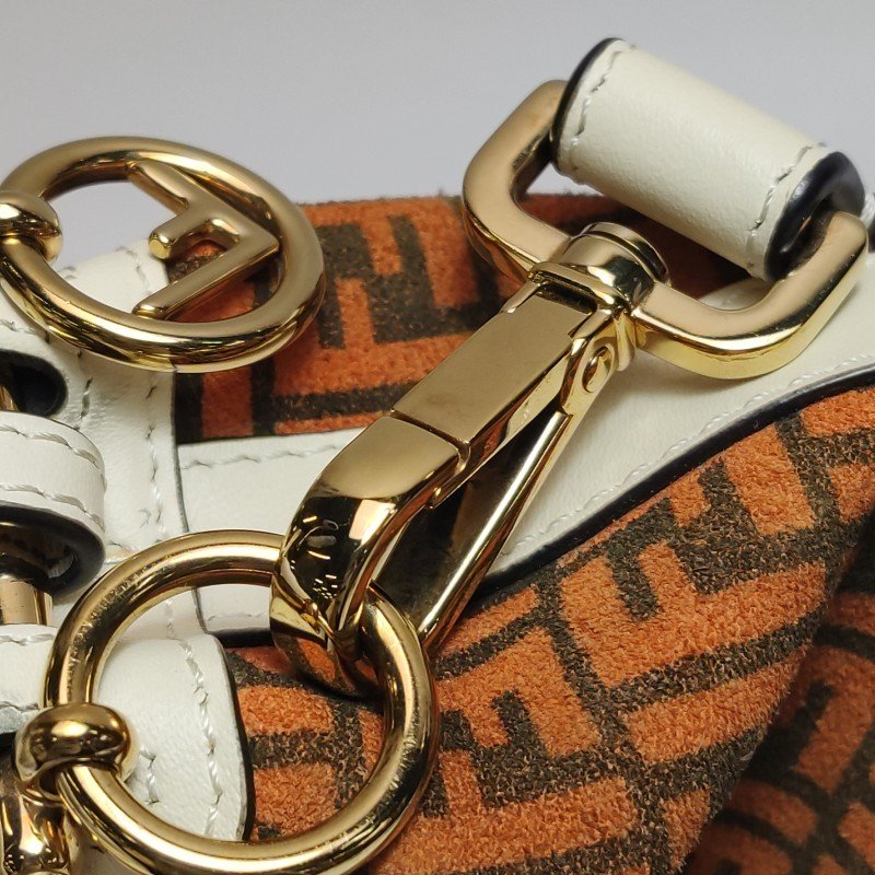 Fendi MonTresor迷你牛皮翻毛皮雙F老花抽繩斜挎包單肩包-10