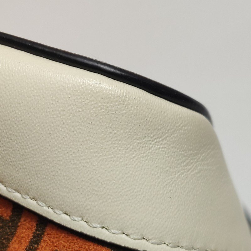 Fendi MonTresor迷你牛皮翻毛皮雙F老花抽繩斜挎包單肩包-11