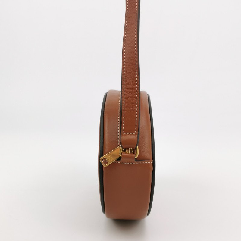 Celine CuirTriomphe牛皮純色凱旋門Logo斜挎包-3