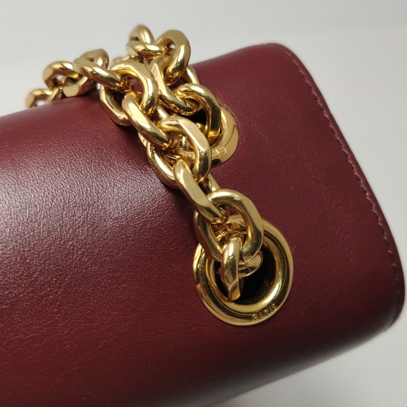 Celine C Bag中號牛皮純色金屬鎖扣單肩包-11