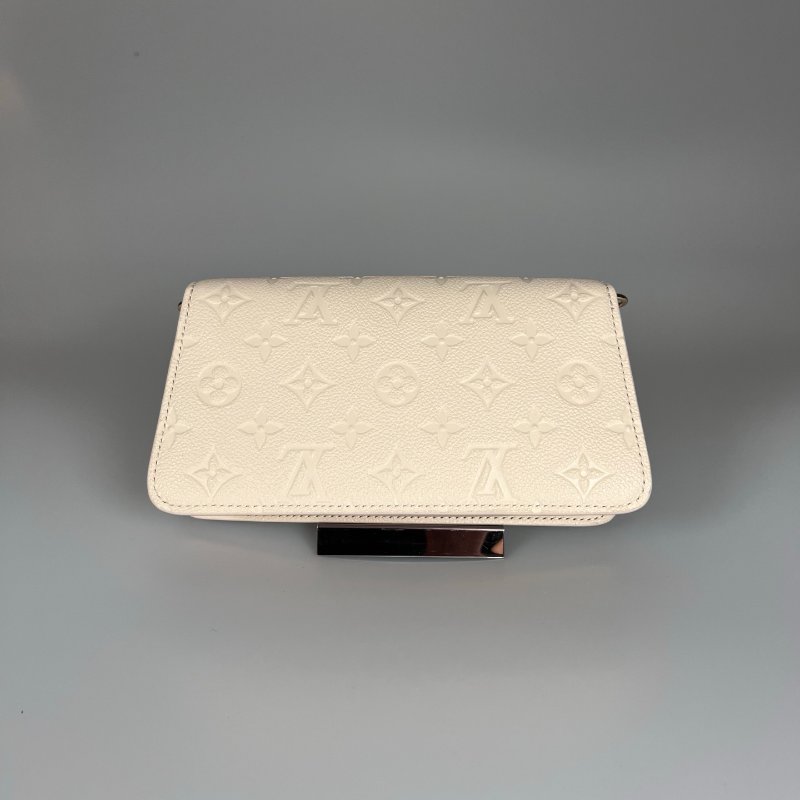 全新品 LV M82836/晶片款 白壓紋Wallet On Chain Métis 金鍊麻將包-1