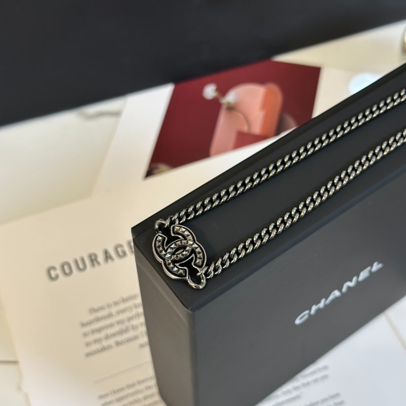 CHANEL 24A水鑽雙C項鍊 - So black-4