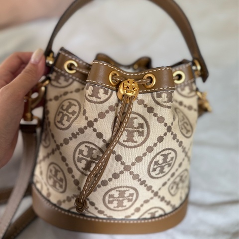 便宜賣 Tory Burch 咖啡色水桶包 狀況非常良好