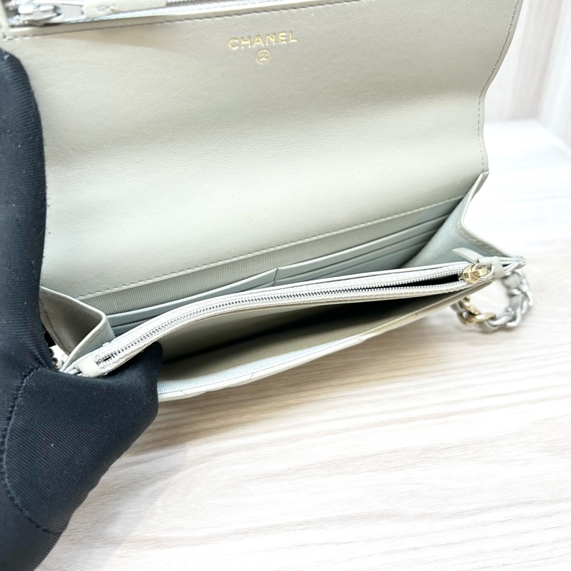CHANEL鼠尾草灰羊皮銀釦19WOC鏈包AP0957-9