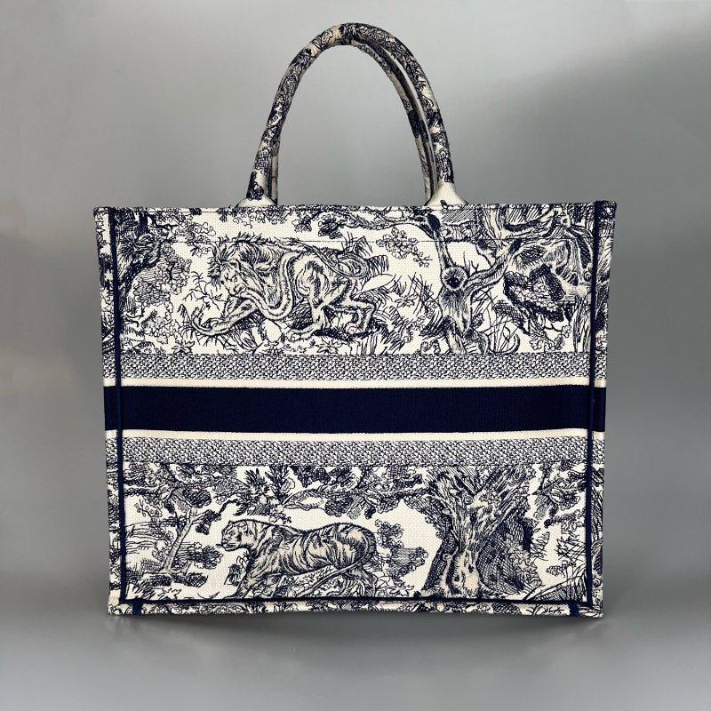 DIOR 老虎刺繡BOOKTOTE包 大款-1