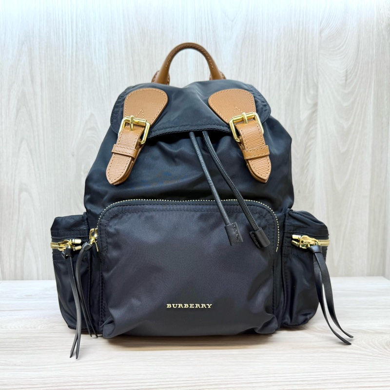 Burberry黑拚棕皮革金釦The Rucksack中號尼龍後背包-0