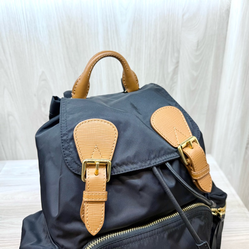 Burberry黑拚棕皮革金釦The Rucksack中號尼龍後背包-8