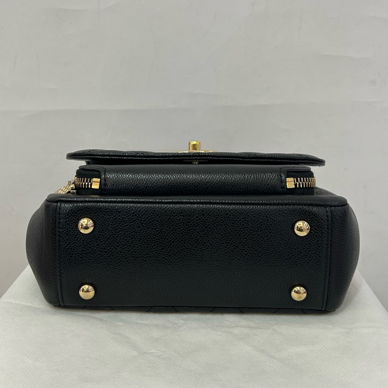 Chanel黑金荔枝皮郵差包-4