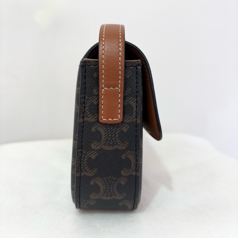 Celine字花凱旋門肩背包-2