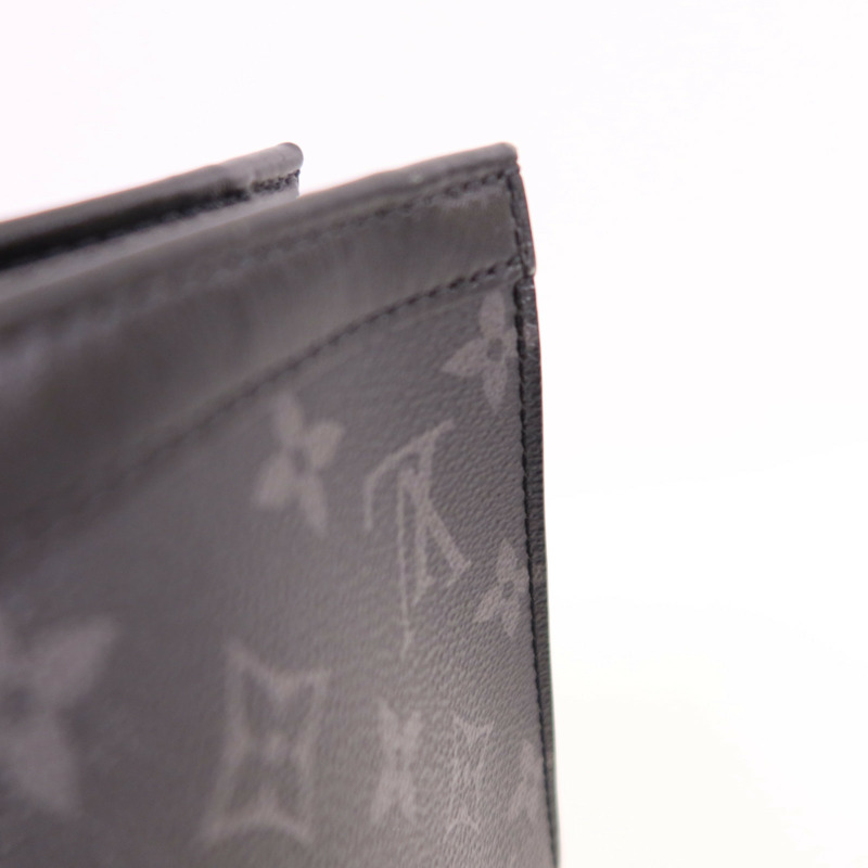 LOUIS VUITTON Monogram Eclipse Gastony銀扣肩背袋-12