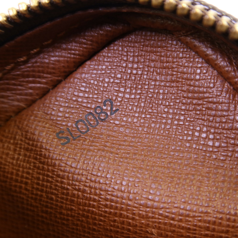 LOUIS VUITTON Monogram Danube金扣肩背袋-14