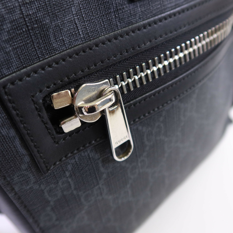 GUCCI 塗層帆布Messenger Bag銀扣肩背袋-10