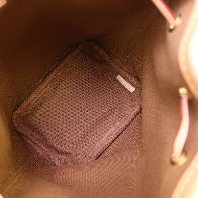 LOUIS VUITTON Monogram Nano Noe金扣肩背袋-11