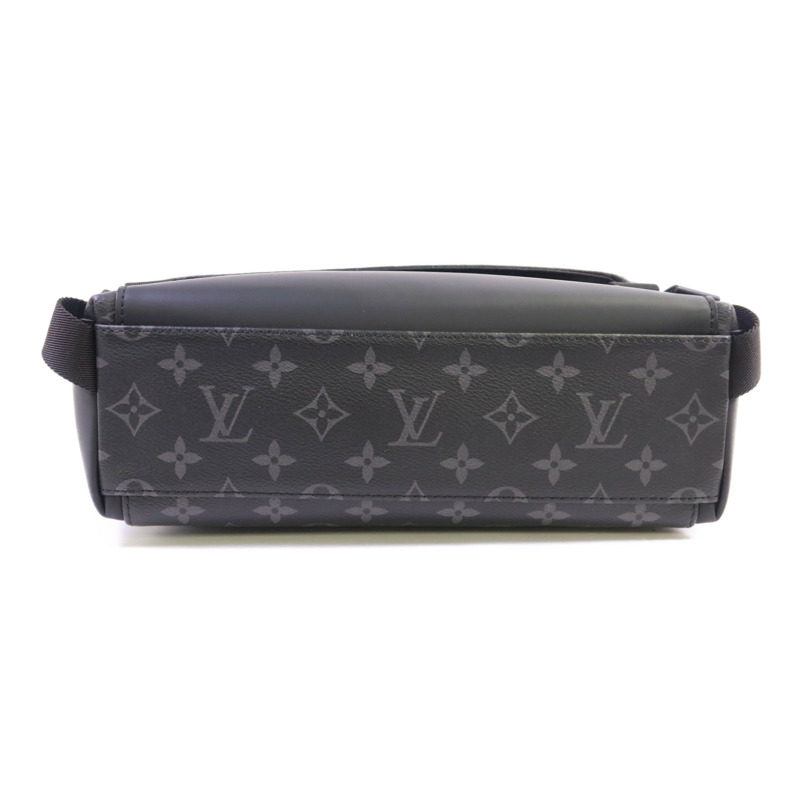 LOUIS VUITTON Monogram Eclipse Messenger PM Voyager銀扣肩背袋-3