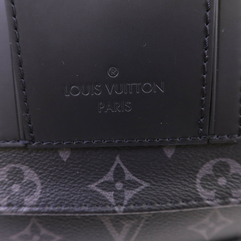 LOUIS VUITTON Monogram Eclipse Messenger PM Voyager銀扣肩背袋-9