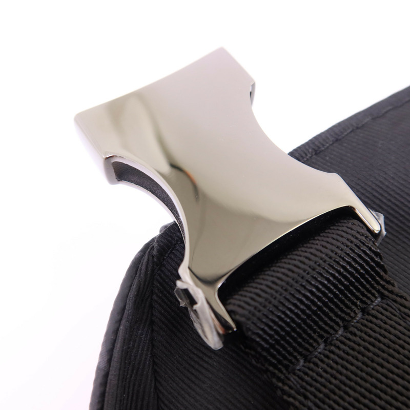 LOUIS VUITTON Monogram Eclipse Messenger PM Voyager銀扣肩背袋-12