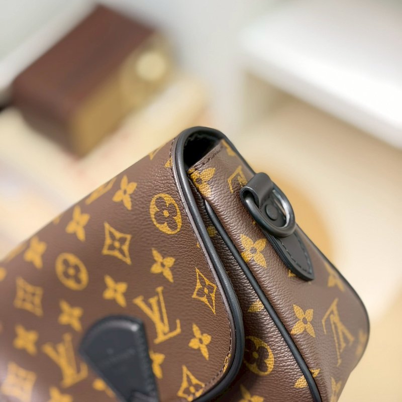 (全新大全配✨適合送禮)🏷LV 路易威登．Montsouris 郵差包 PM M47060-9