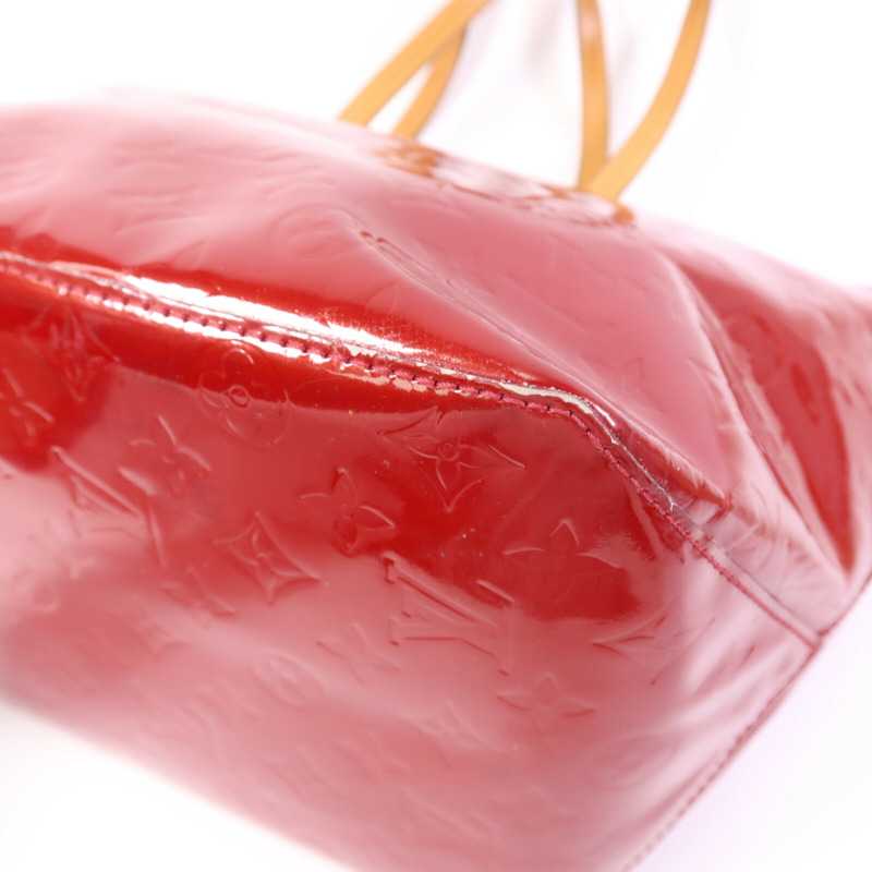 LOUIS VUITTON Monogram Vernis Bellevue GM金扣手挽袋-9