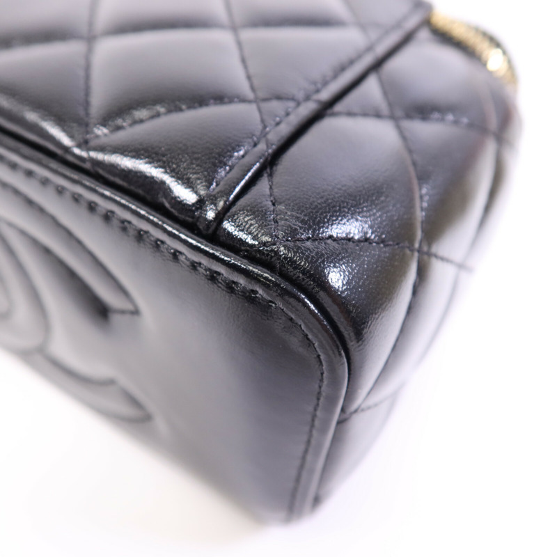 CHANEL 皮革Vanity Case金扣鏈帶肩背袋-12
