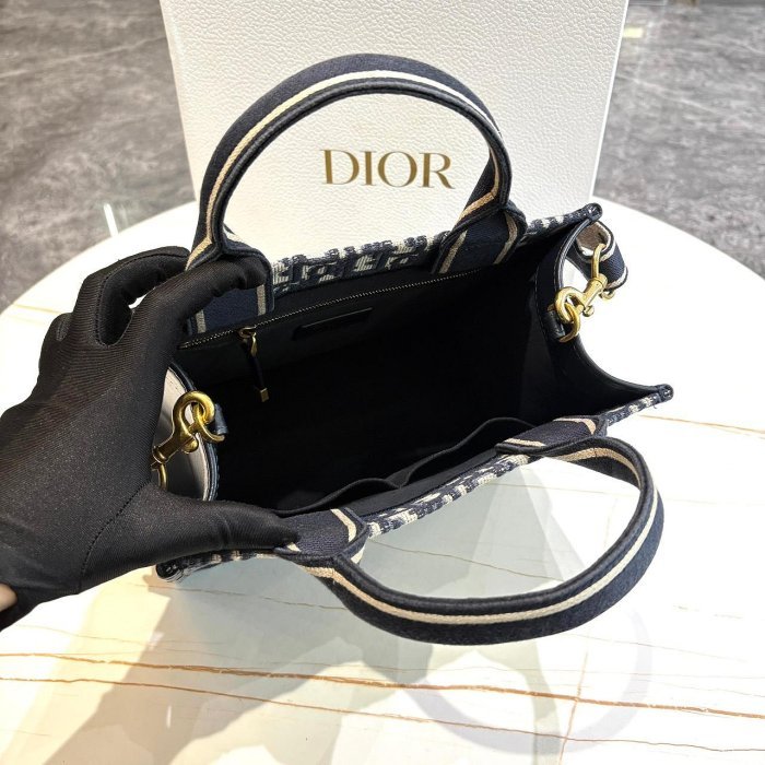 *SHIHNA名牌精品* DIOR Book Tote 藍色老花刺繡小型托特包-5