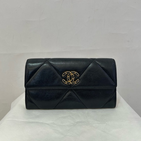 CHANEL 黑羊皮金釦 19長夾
