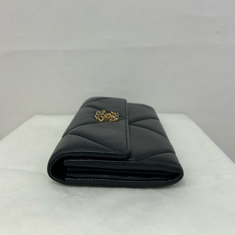 CHANEL 黑羊皮金釦 19長夾-3