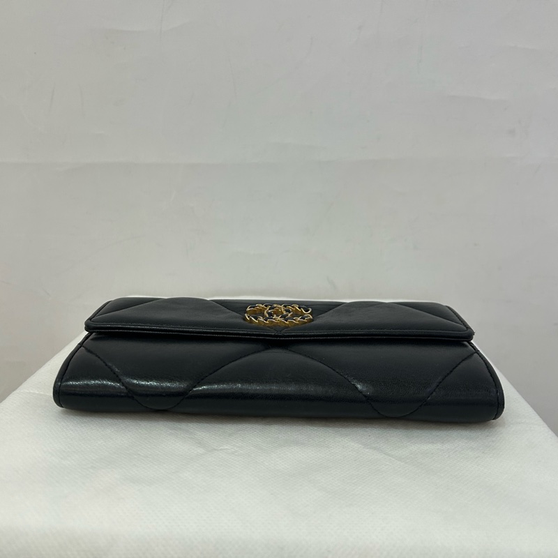 CHANEL 黑羊皮金釦 19長夾-4