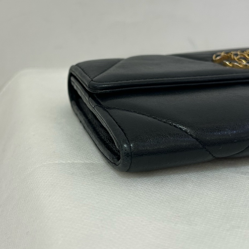 CHANEL 黑羊皮金釦 19長夾-5