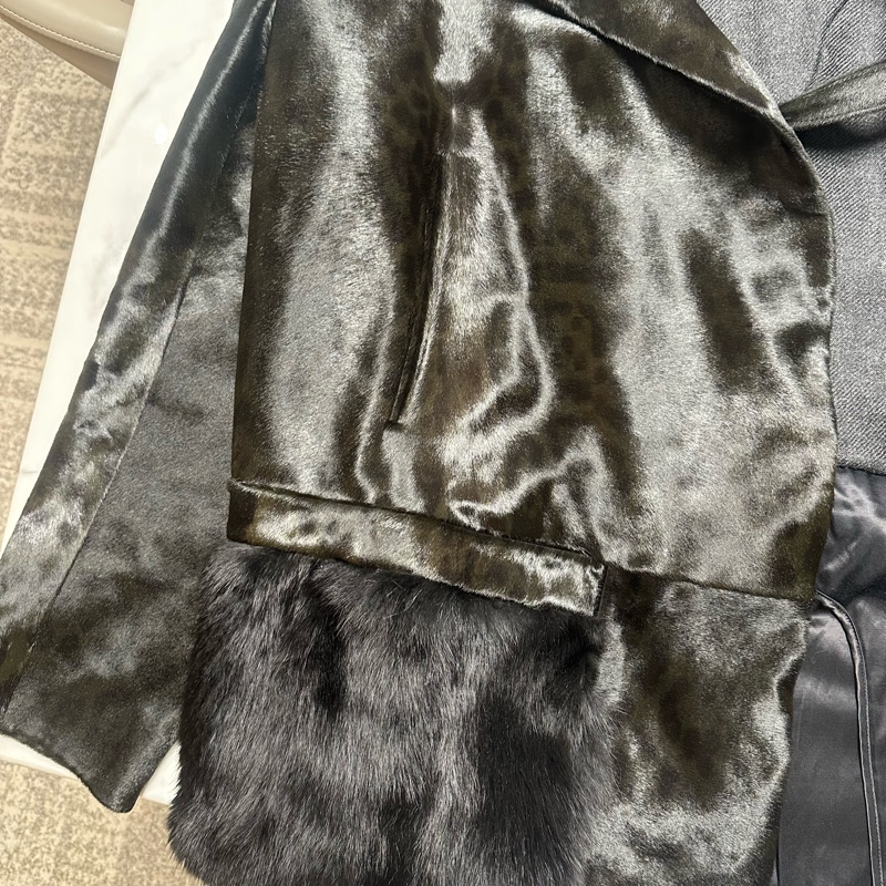 YSL圣罗兰皮草外套-5