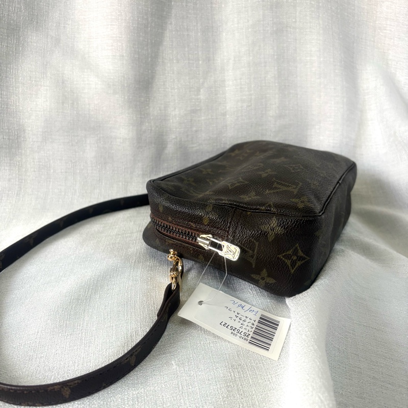 LV 老花相機包 23-4