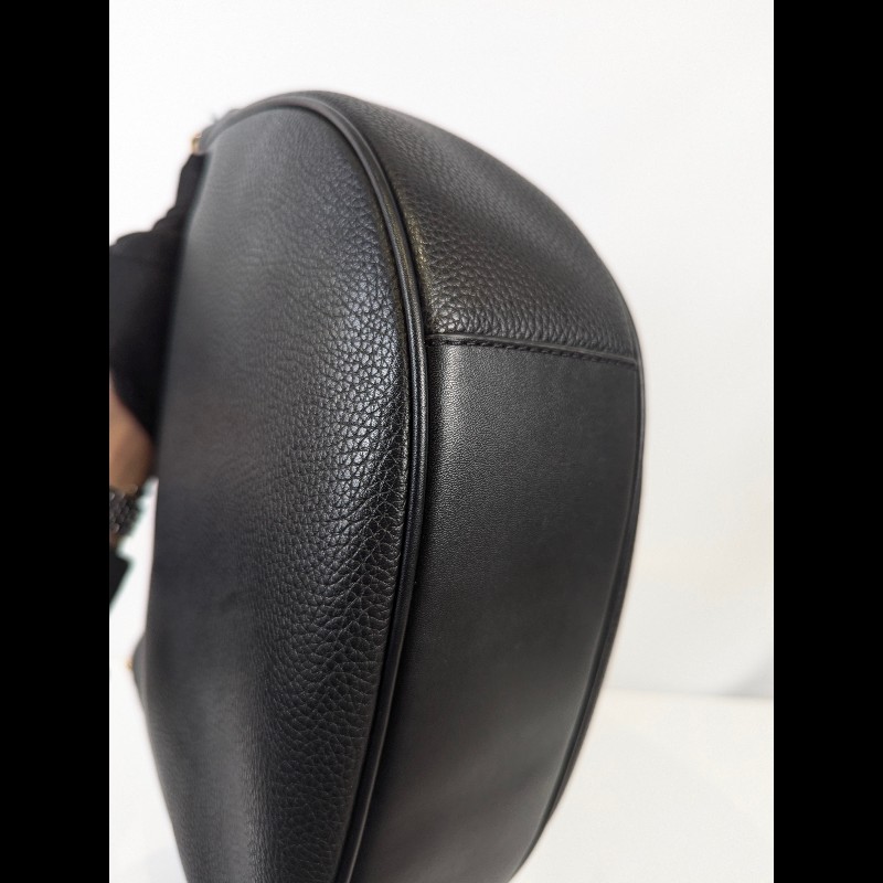 莉亞精品♡MK 荔枝牛皮半月包 近新閒置-7