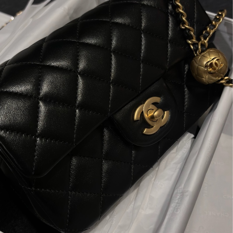 巴黎總店 Chanel 金球cf20 黑金-1