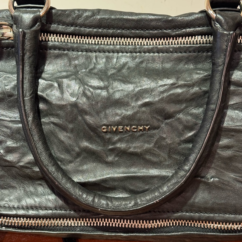 GIVENCHY Pandora 黑色 銀扣 中號-10