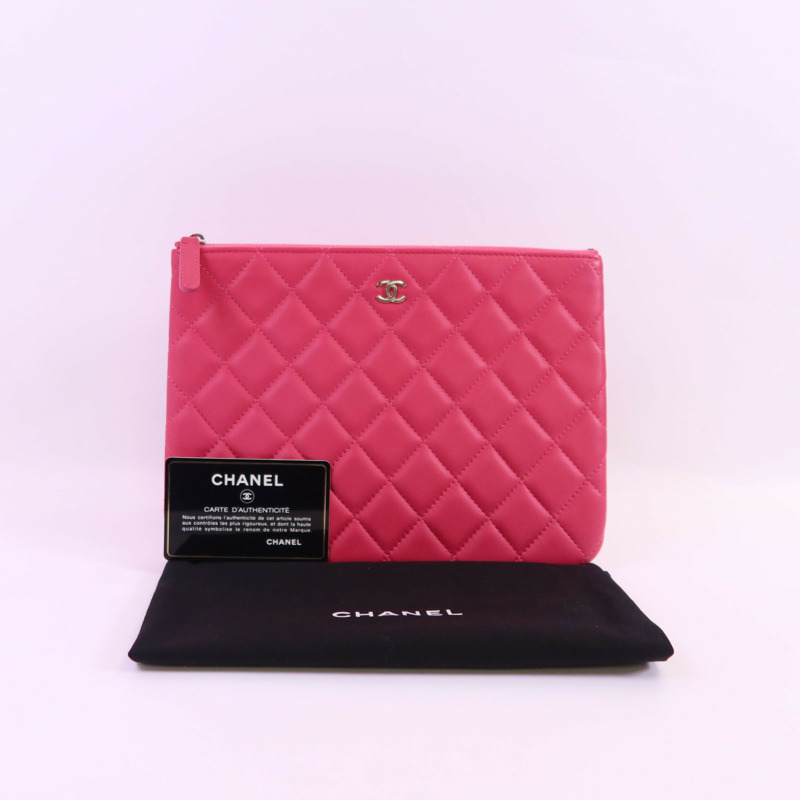 CHANEL 羊皮皮革Clutch Bag銀扣手拿包-13