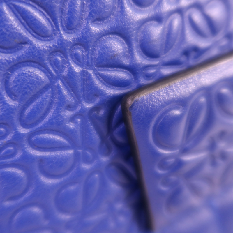 LOEWE 牛皮皮革Chain Shoulder金扣鏈帶肩背袋-17