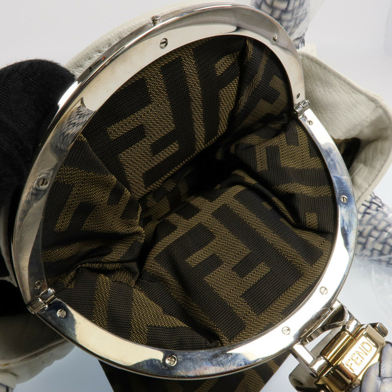 FENDI 牛皮皮革Shoulder Bag金扣肩背袋-9