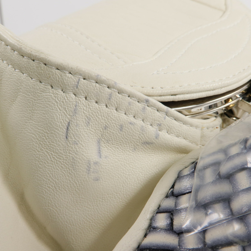 FENDI 牛皮皮革Shoulder Bag金扣肩背袋-18