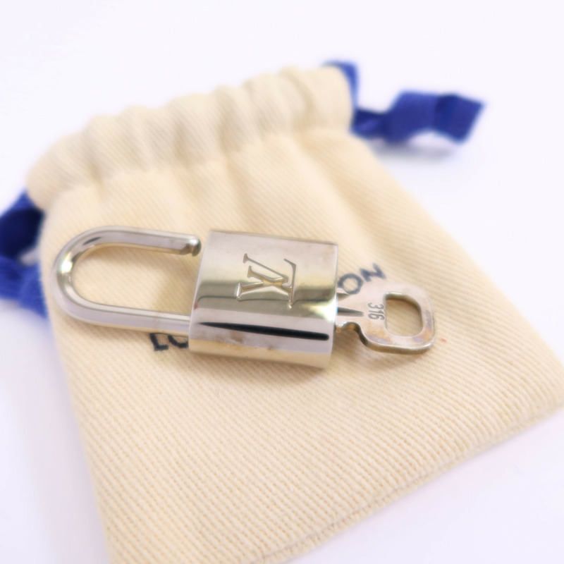 LOUIS VUITTON Epi Alma BB銀扣手挽肩背兩用袋-10