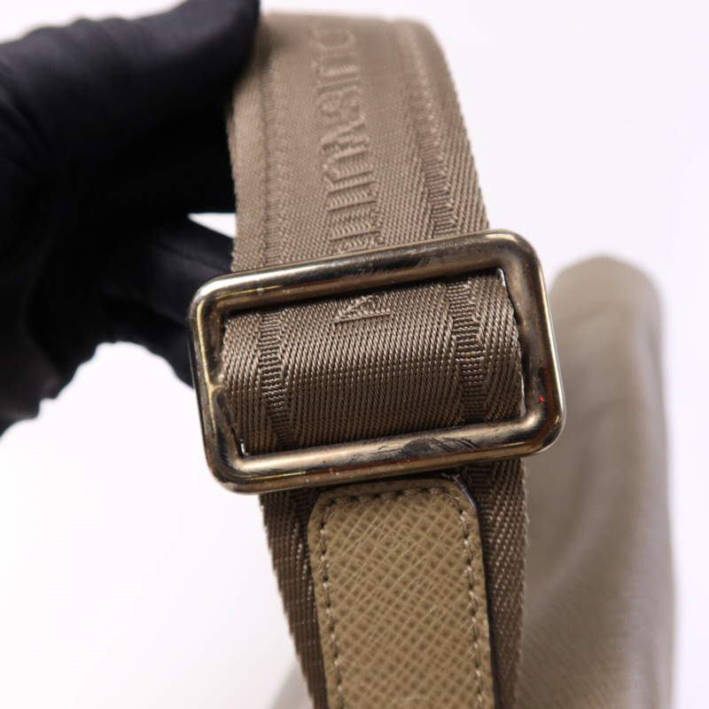 LOUIS VUITTON Taiga Roman MM銀扣肩背袋-6