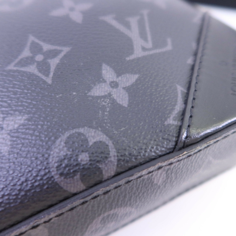 LOUIS VUITTON Monogram Eclipse Reverse Trio Messenger銀扣肩背袋灰色-6