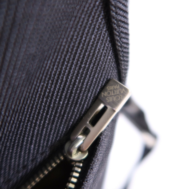 LOUIS VUITTON Damier Geant Companion銀扣肩背袋-9