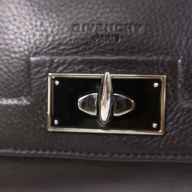 GIVENCHY 牛皮皮革Shark Lock Bucket銀扣手挽肩背兩用袋-6
