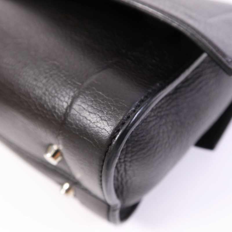 GIVENCHY 牛皮皮革Shark Lock Bucket銀扣手挽肩背兩用袋-10