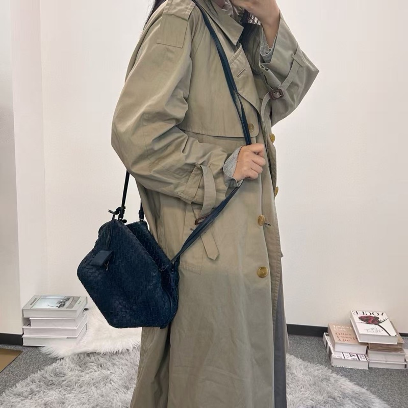 「JL精品代購」 9新 BV 霧霾深藍編織骰子方塊斜挎包-2