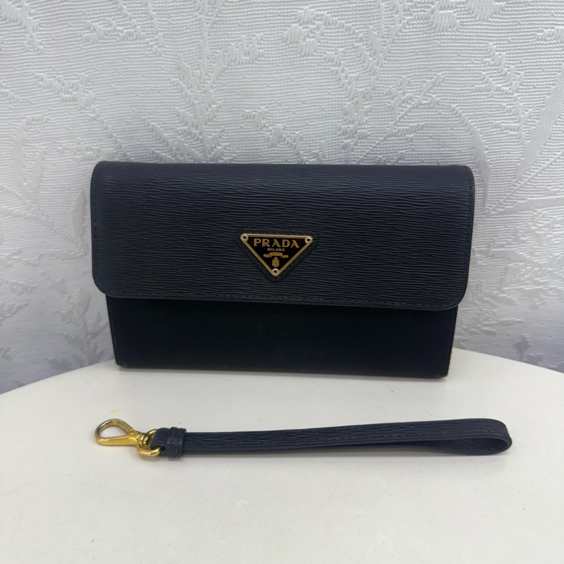 Prada Wallet-2